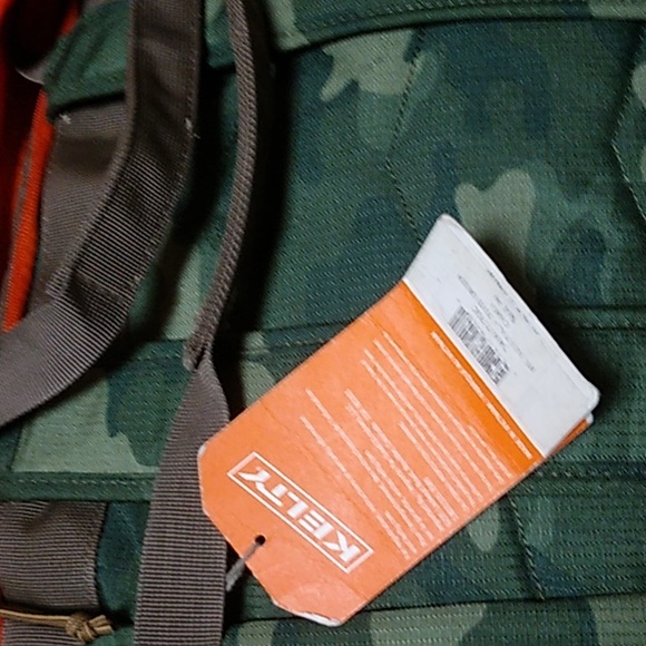 Meet your Posher, Tay - Picture 4 of 4